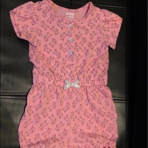 2 rompers. Pink unicorn(3-6M) Polk a dots(NB)